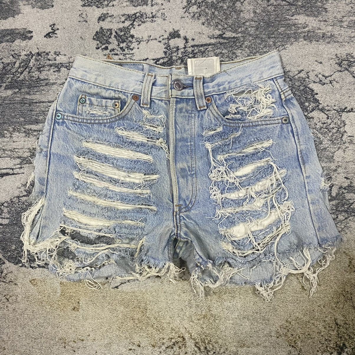 Levi's × Vintage Vintage Levis 501xx Furst Of A King Distressed Jeans Short Size 26" / US 2 / IT 38 - 3 Thumbnail