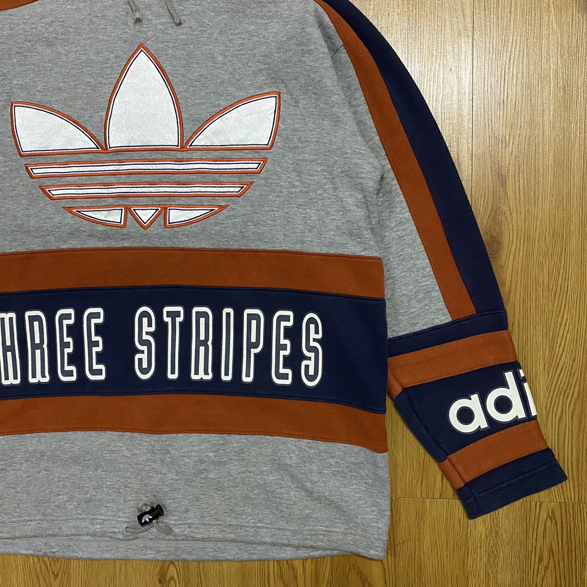 Adidas Vintage Adidas Descente Embroidery Logo Sweatshirt Size US L / EU 52-54 / 3 - 3 Thumbnail