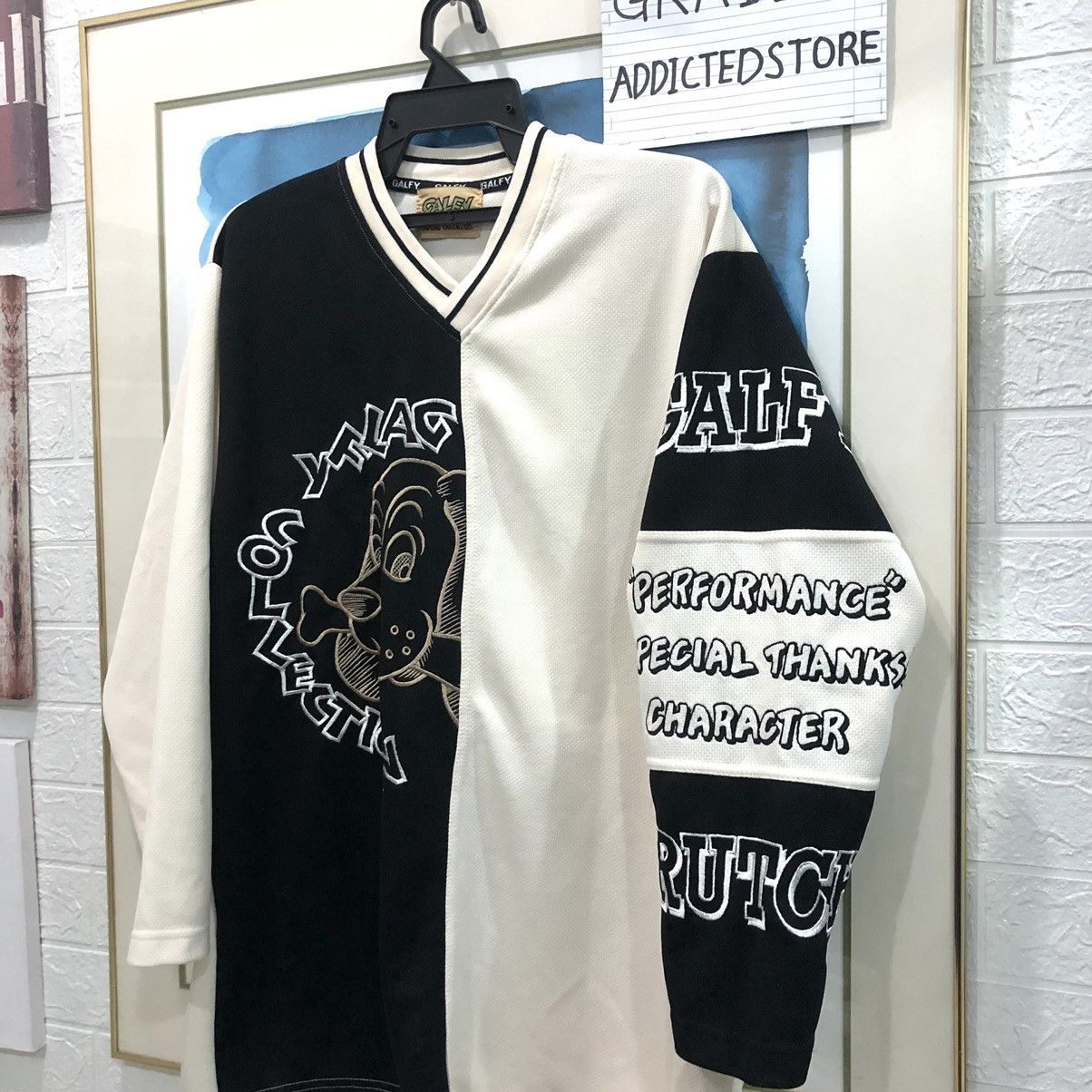 Japanese Brand × Vintage Vintage Galfy Crutch V-Neck Long Sleeve Tee Size US XL / EU 56 / 4 - 2 Thumbnail