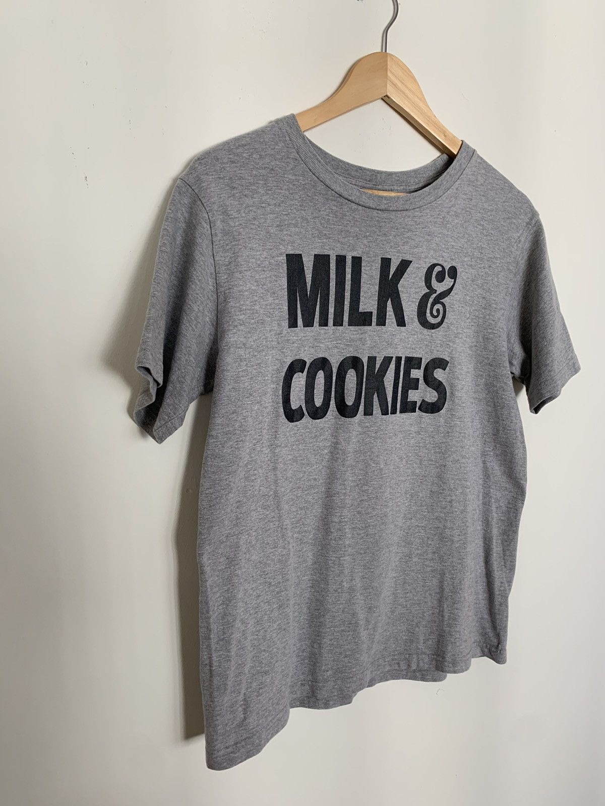 Number (N)ine Number (N)ine Milk & Cookies Grey Tee size 2 Size US M / EU 48-50 / 2 - 9 Thumbnail