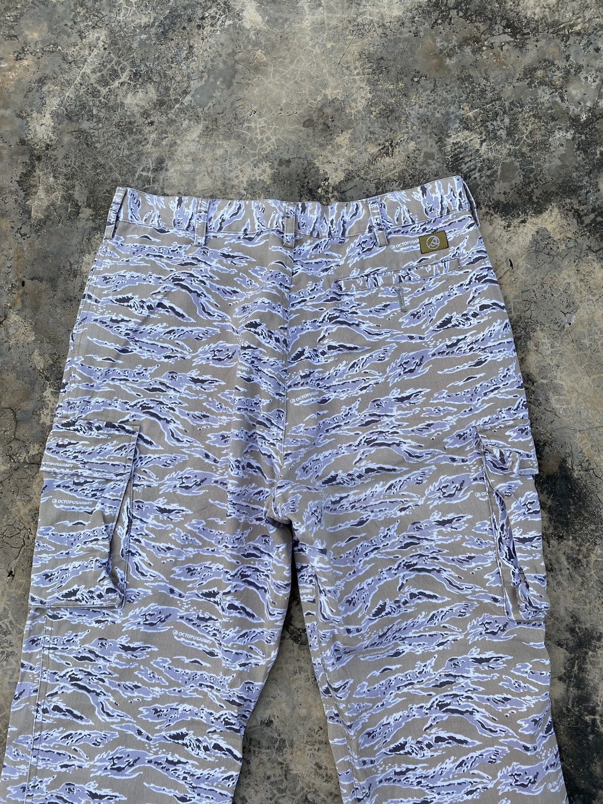 Octopus Octopus Army Tiger Stripe Cargo Pant Size US 30 / EU 46 - 3 Thumbnail