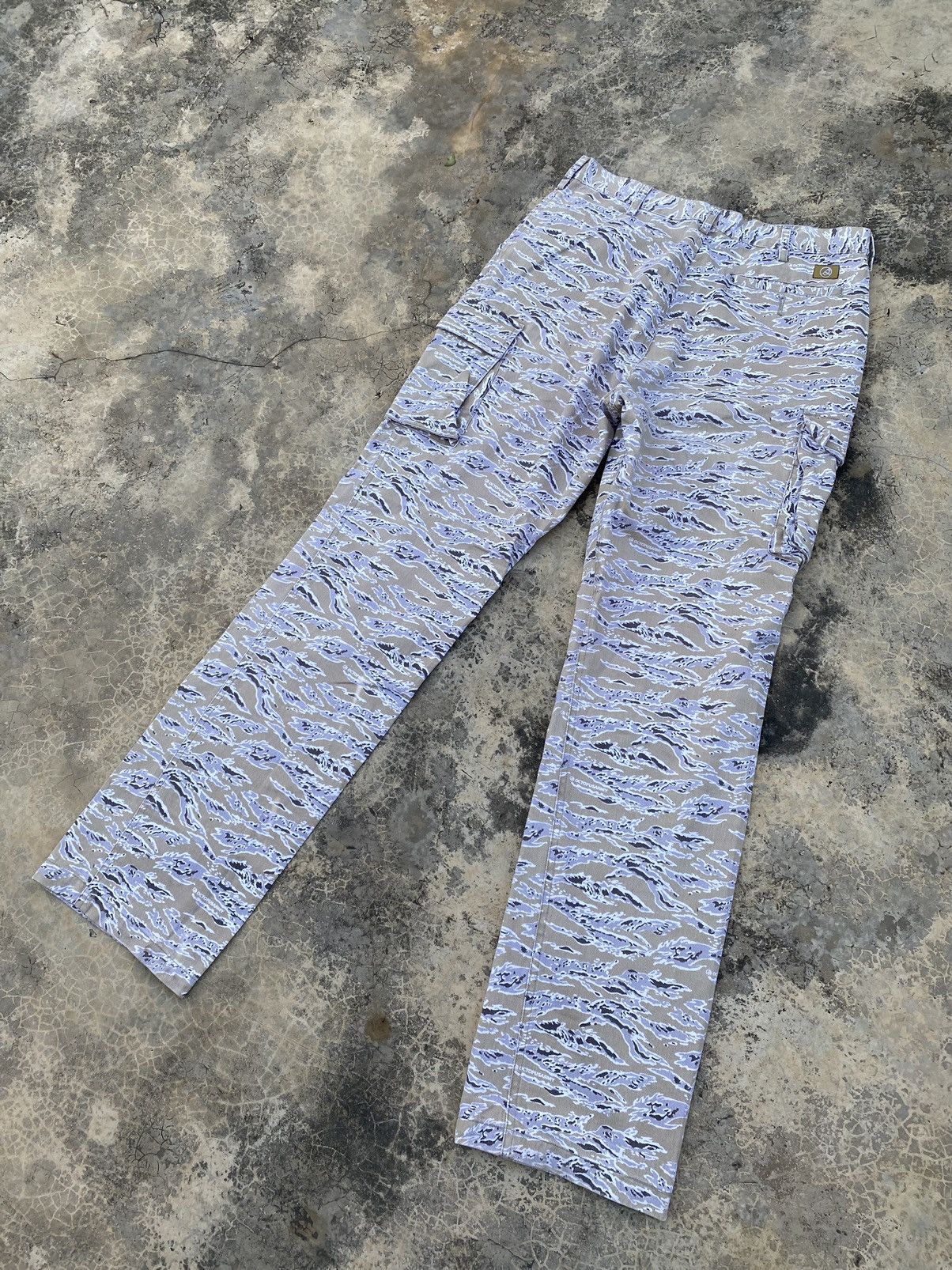 Octopus Octopus Army Tiger Stripe Cargo Pant Size US 30 / EU 46 - 2 Thumbnail