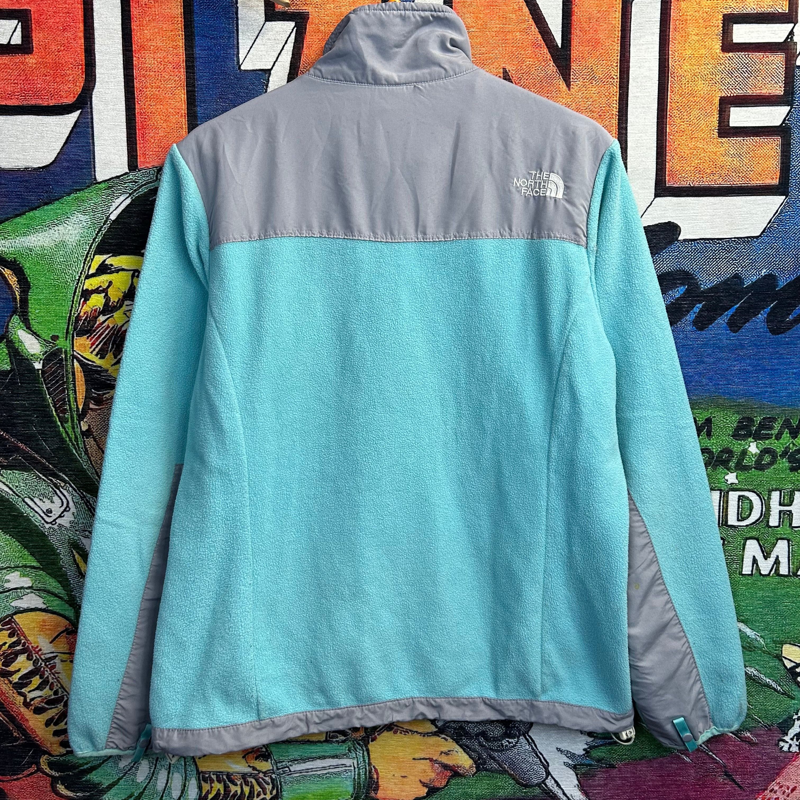 The North Face Baby Blue Zip Up Jacket Size Large