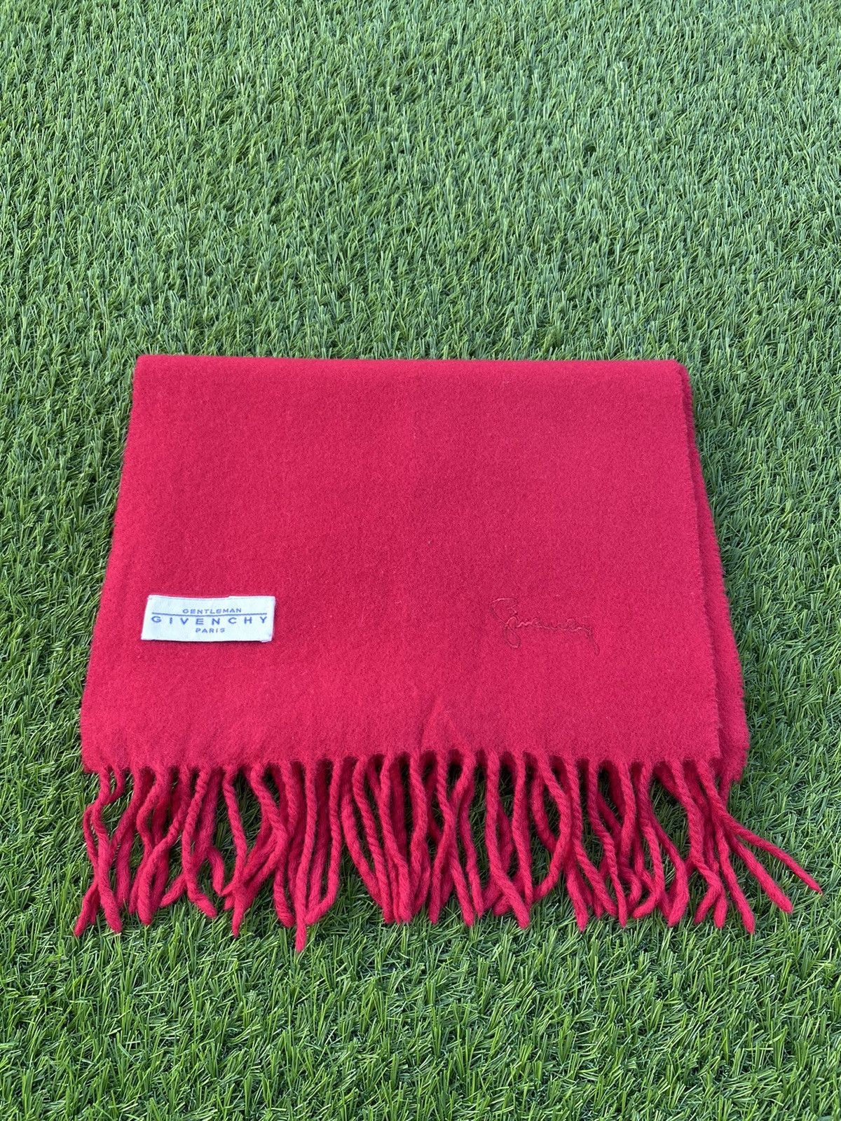 Givenchy Vintage Authentic Givenchy Scarves Size ONE SIZE - 1 Thumbnail
