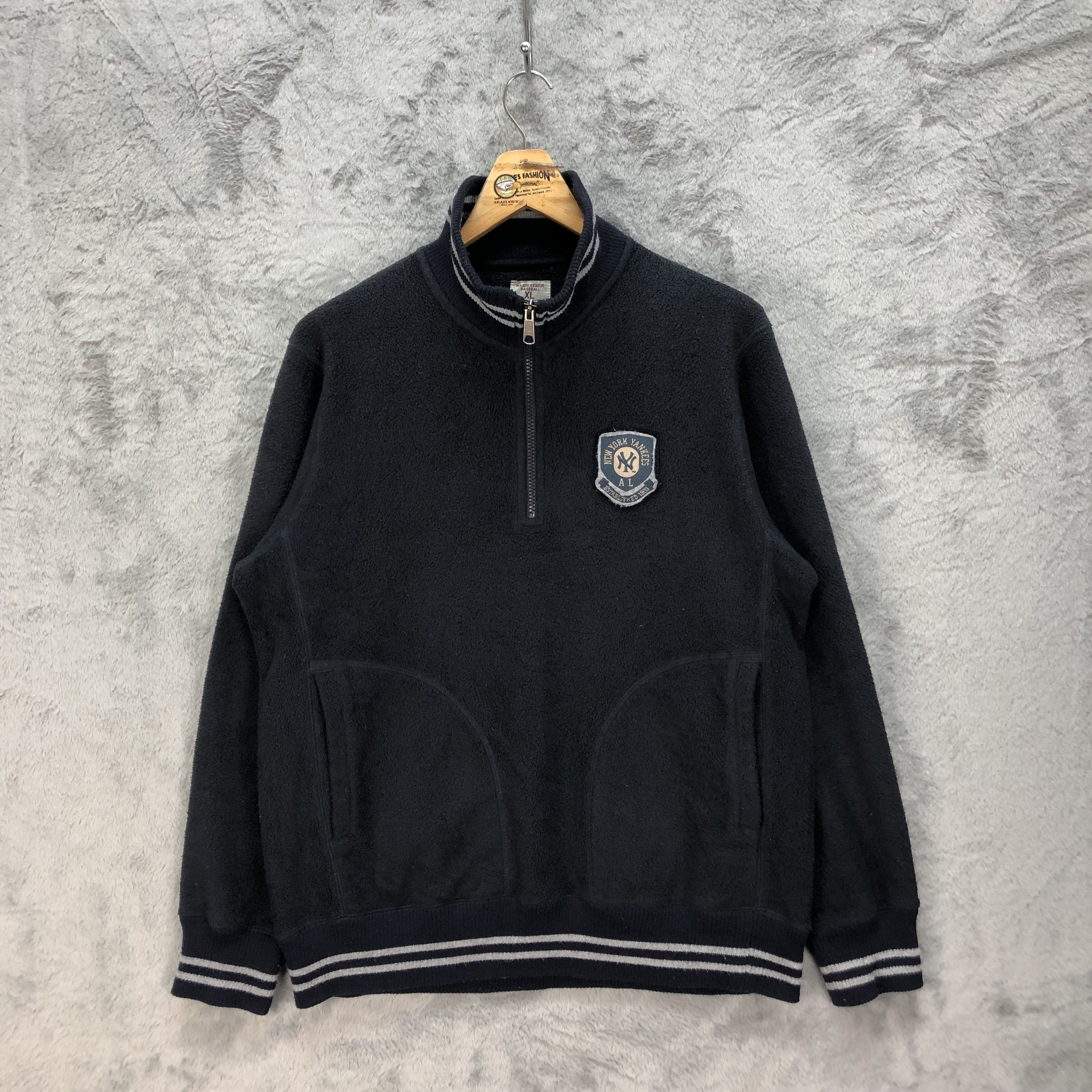 MLB Uniqlo MLB New York Yankees Fleece Sweatshirts #5330-184 Size US XL / EU 56 / 4 - 1 Thumbnail