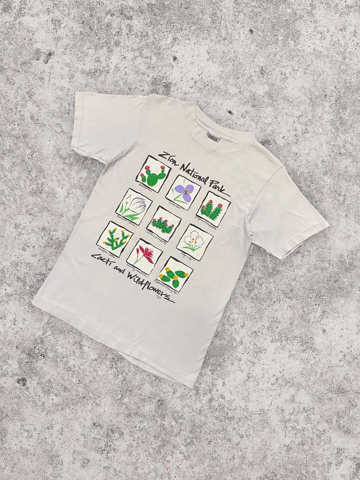 Vintage Vintage 90s Cacti And Wildflower Art Tshirt Size US M / EU 48-50 / 2 - 2 Thumbnail