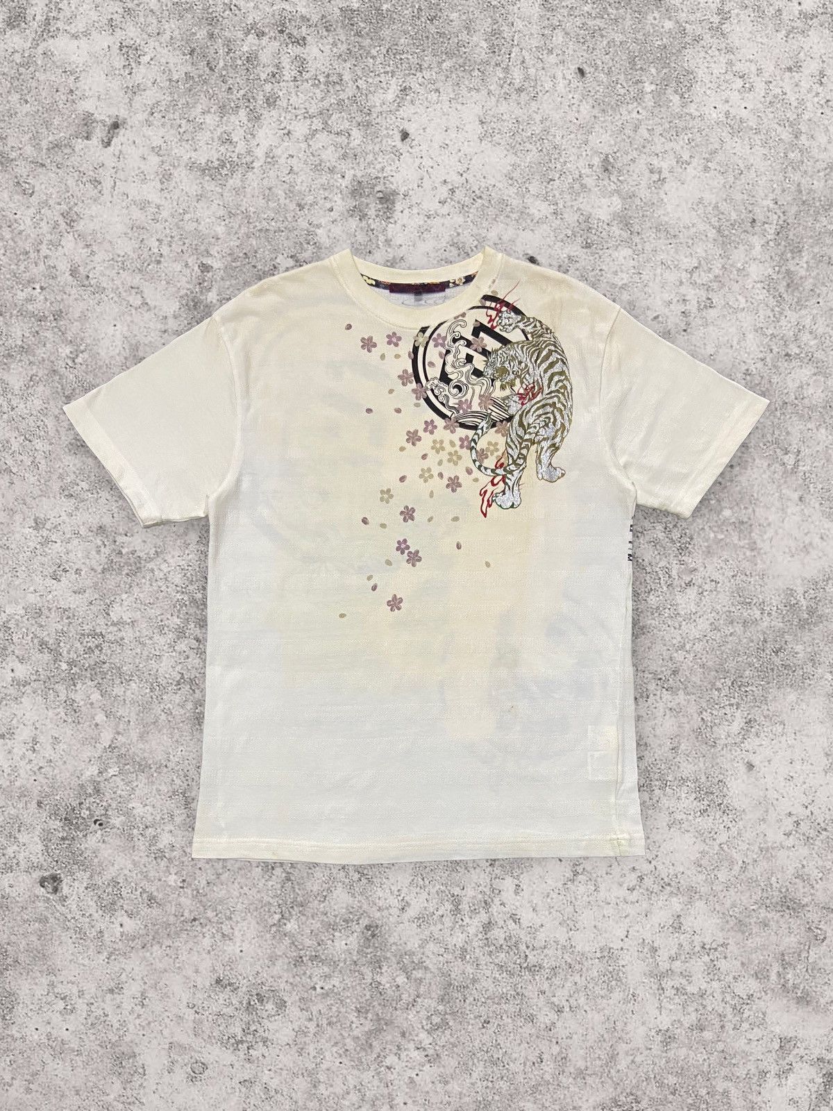 Japanese Brand × Vintage Vintage Karakuri Japan Embossed Tiger Sukajan Yakuza Tshirt Size US M / EU 48-50 / 2 - 2 Thumbnail
