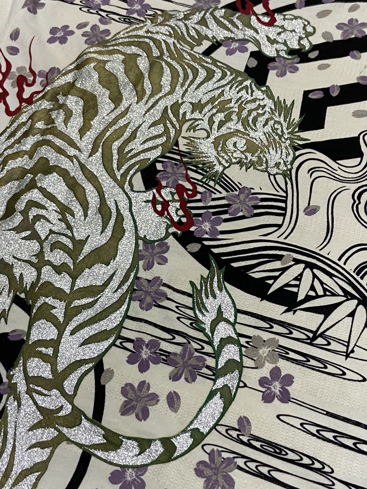 Japanese Brand × Vintage Vintage Karakuri Japan Embossed Tiger Sukajan Yakuza Tshirt Size US M / EU 48-50 / 2 - 7 Thumbnail