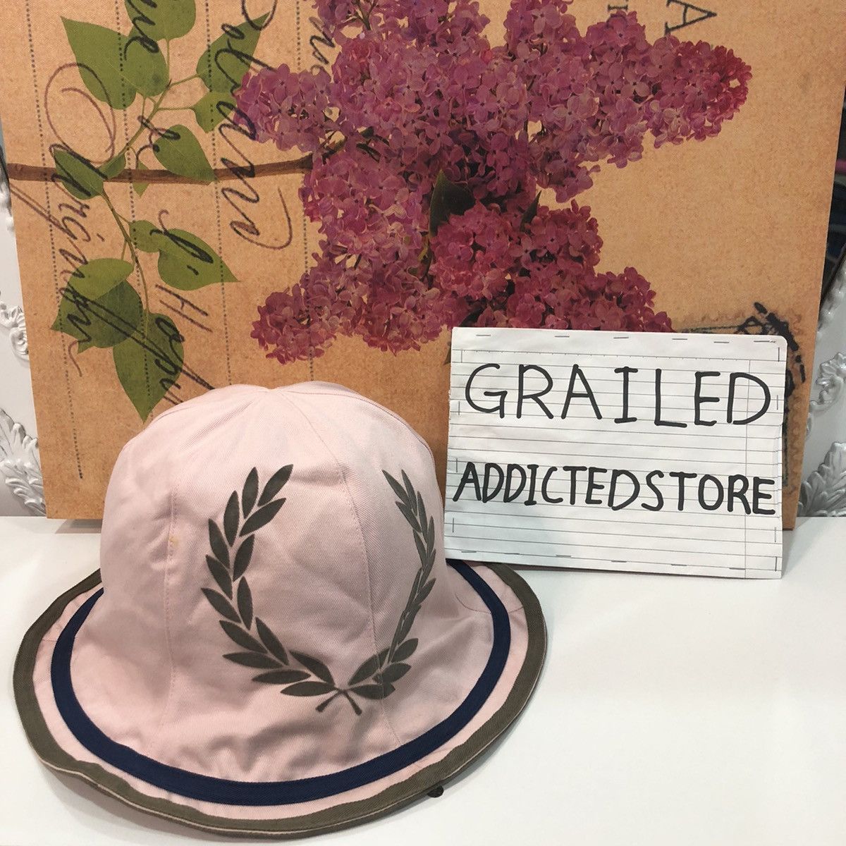 Fred Perry RARE❗️Big Logo Fred Perry Reversible Bucket Hat Size ONE SIZE - 2 Thumbnail