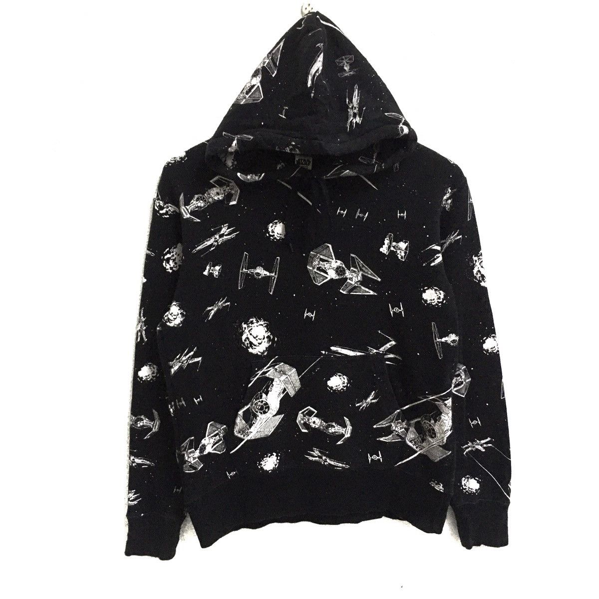 Star Wars × Uniqlo STAR WARS FULLPRINT HOODIE PULLOVER JUMPER Size US S / EU 44-46 / 1 - 1 Thumbnail