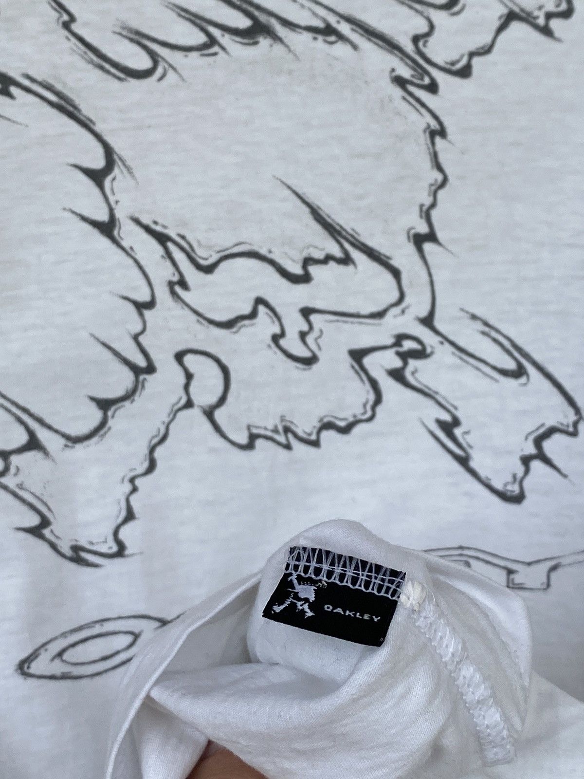 Other Oakley Scull big logo print vintage tee t-shirt Size US L / EU 52-54 / 3 - 7 Thumbnail