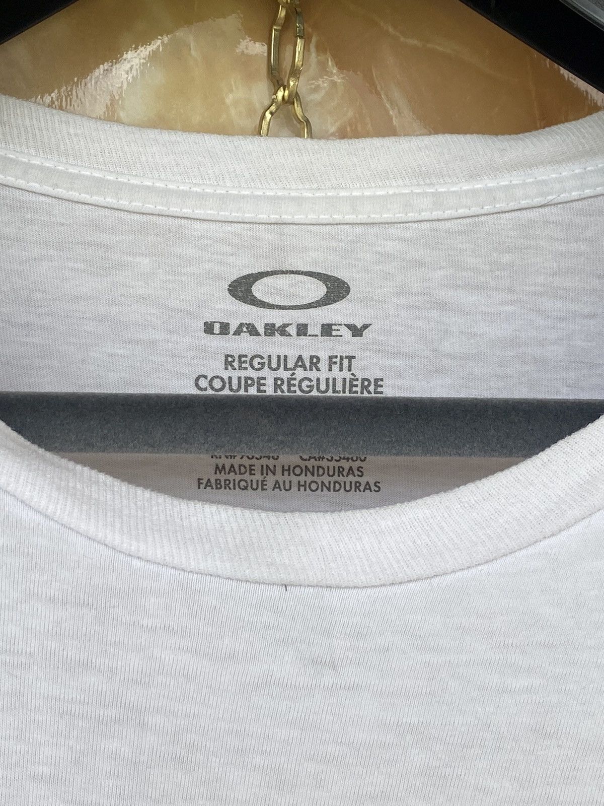 Other Oakley Scull big logo print vintage tee t-shirt Size US L / EU 52-54 / 3 - 6 Thumbnail