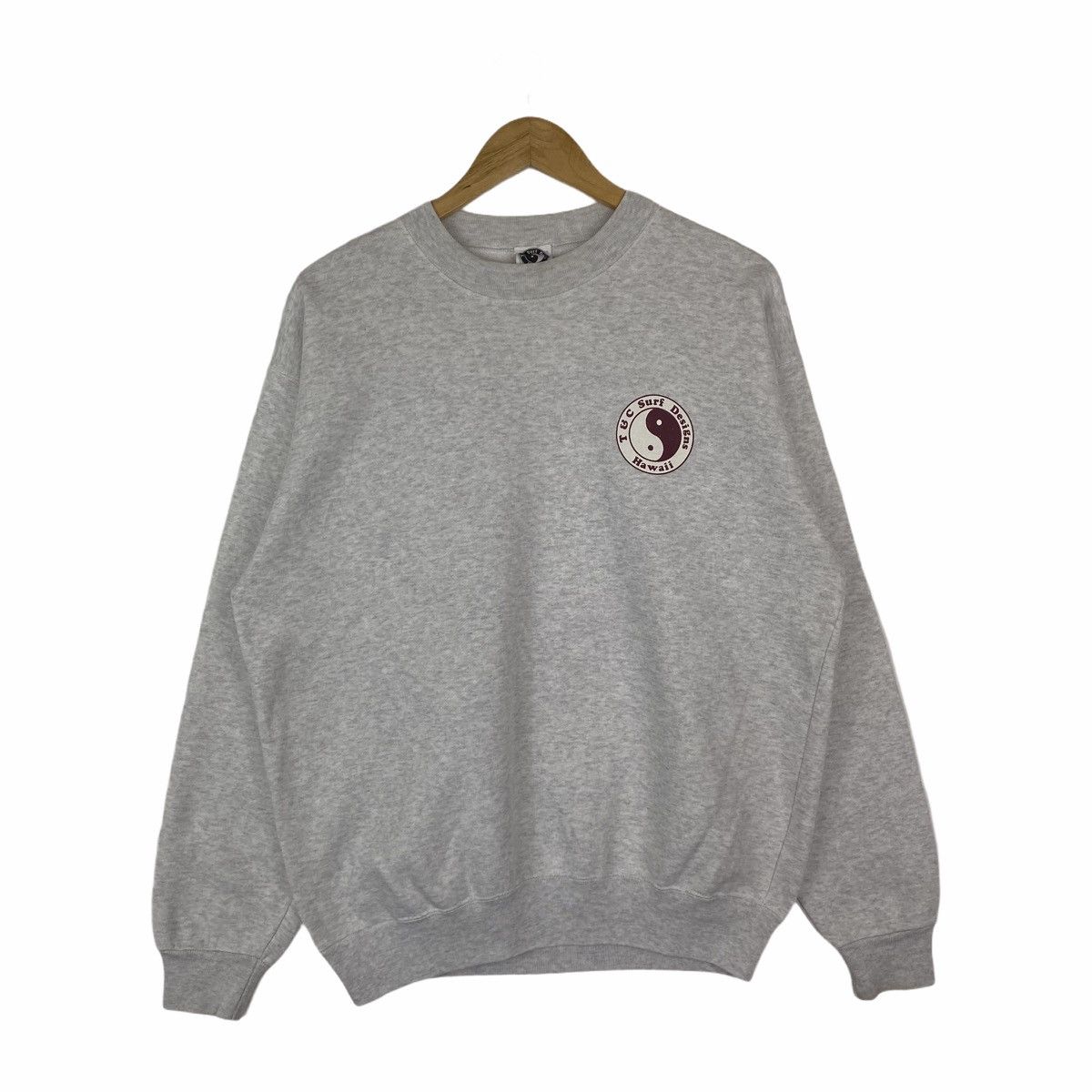 Vintage Vintage TOWN & COUNTRY Surfing Hawaii Big Logo Sweatshirt Size US L / EU 52-54 / 3 - 2 Thumbnail