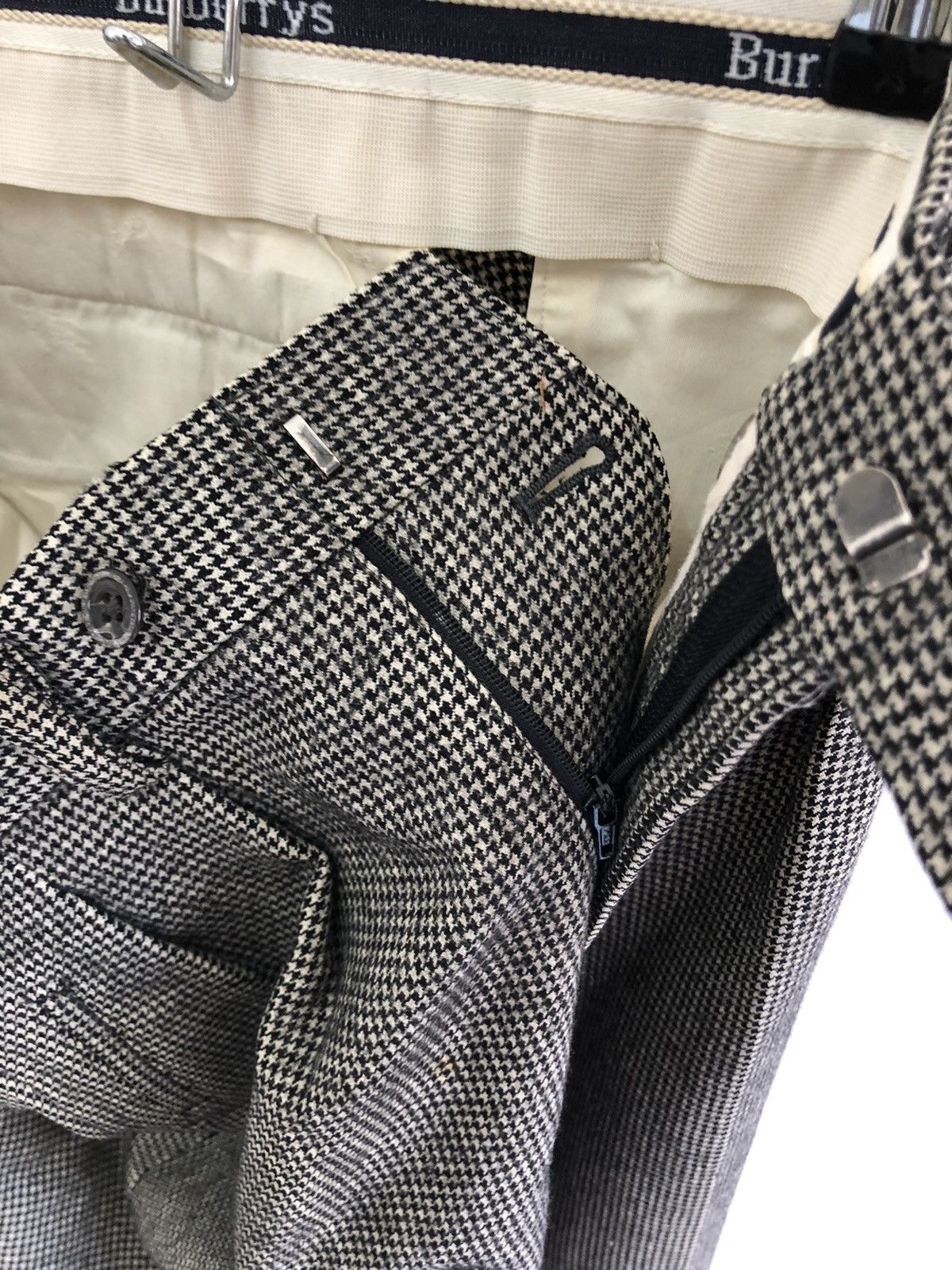 Burberry 🔥VINTAGE BURBERRY NOVA CHECK WOOL PANTS Size US 33 - 13 Thumbnail