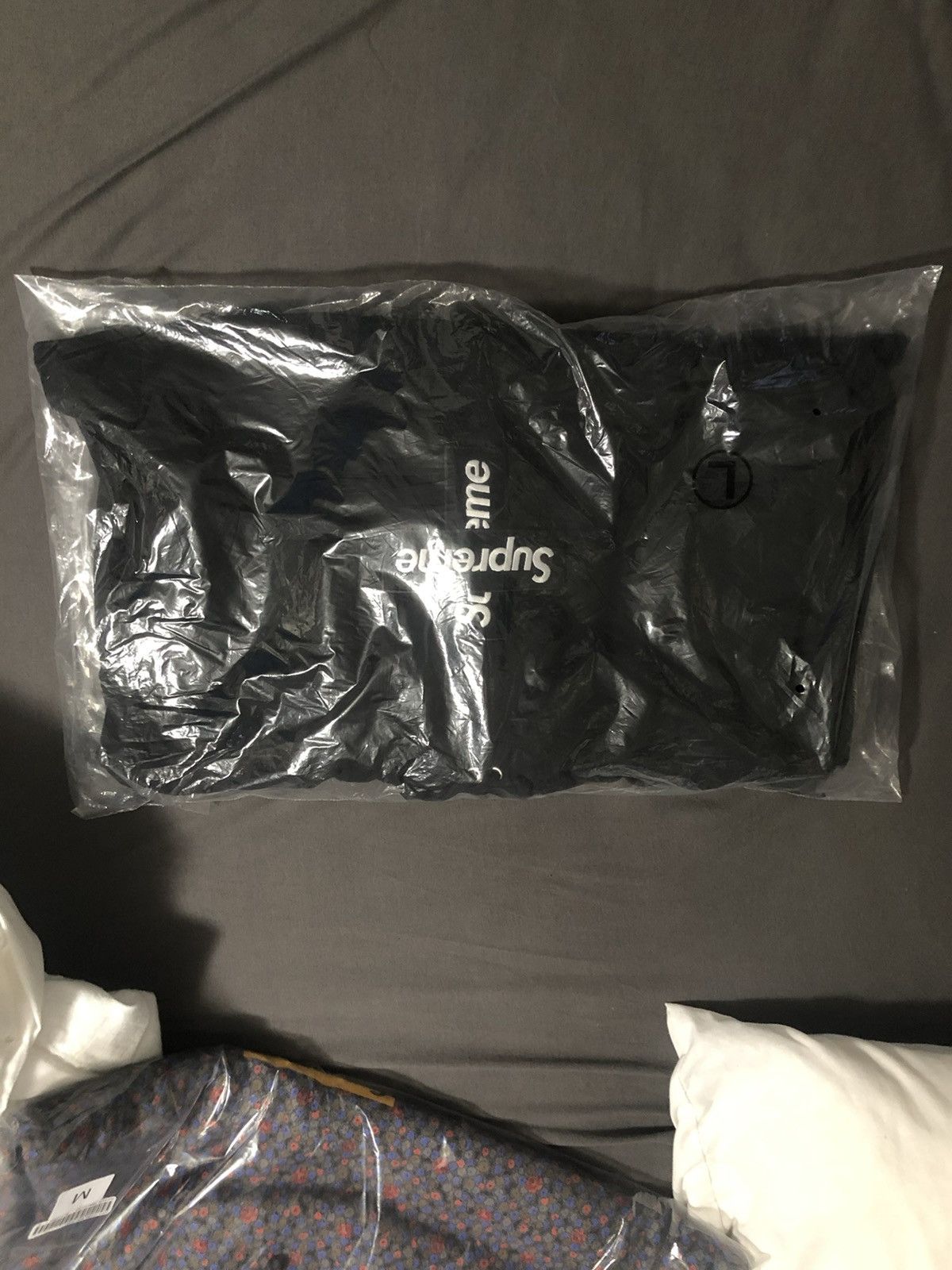 Supreme Supreme Cross Box Logo Hooded Sweatshirt Size US L / EU 52-54 / 3 - 2 Thumbnail