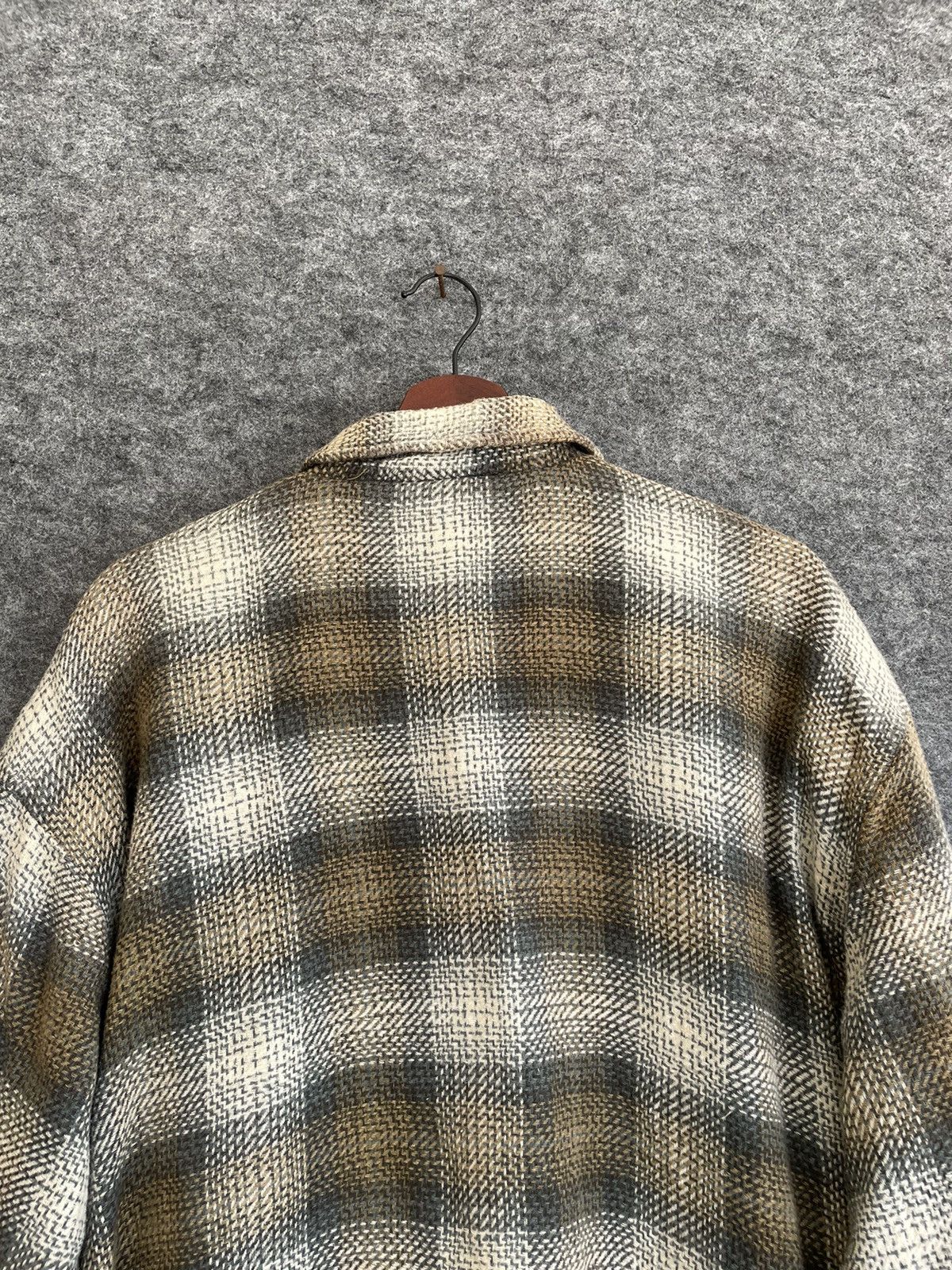 Vintage VINTAGE BUSY BOYS FLANNEL JACKET Size US L / EU 52-54 / 3 - 4 Thumbnail