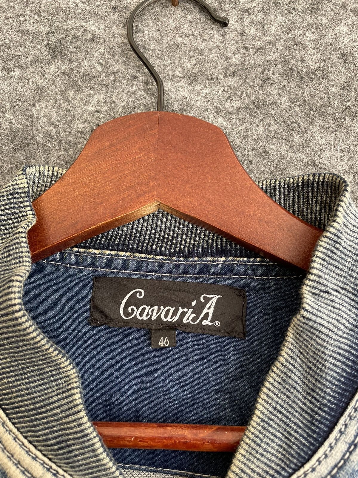 Japanese Brand VINTAGE CARAVIA DENIM JACKET Size US L / EU 52-54 / 3 - 7 Thumbnail