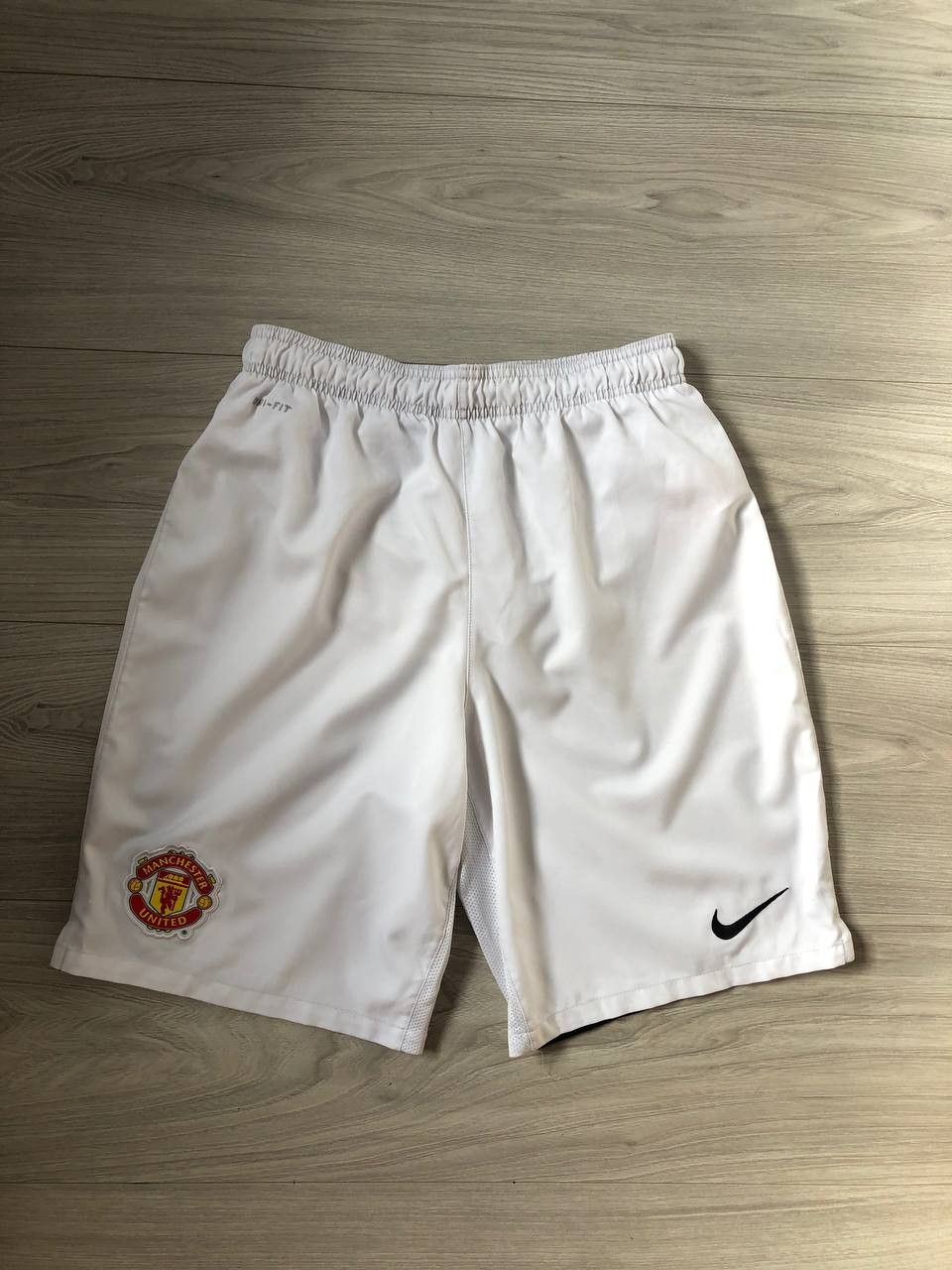 Nike Nike Manchester United Home Shorts Size US 32 / EU 48 - 1 Thumbnail