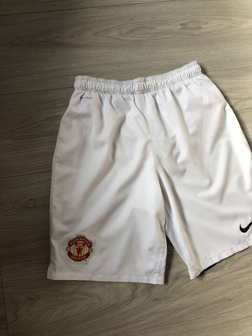 Nike Nike Manchester United Home Shorts Size US 32 / EU 48 - 3 Thumbnail