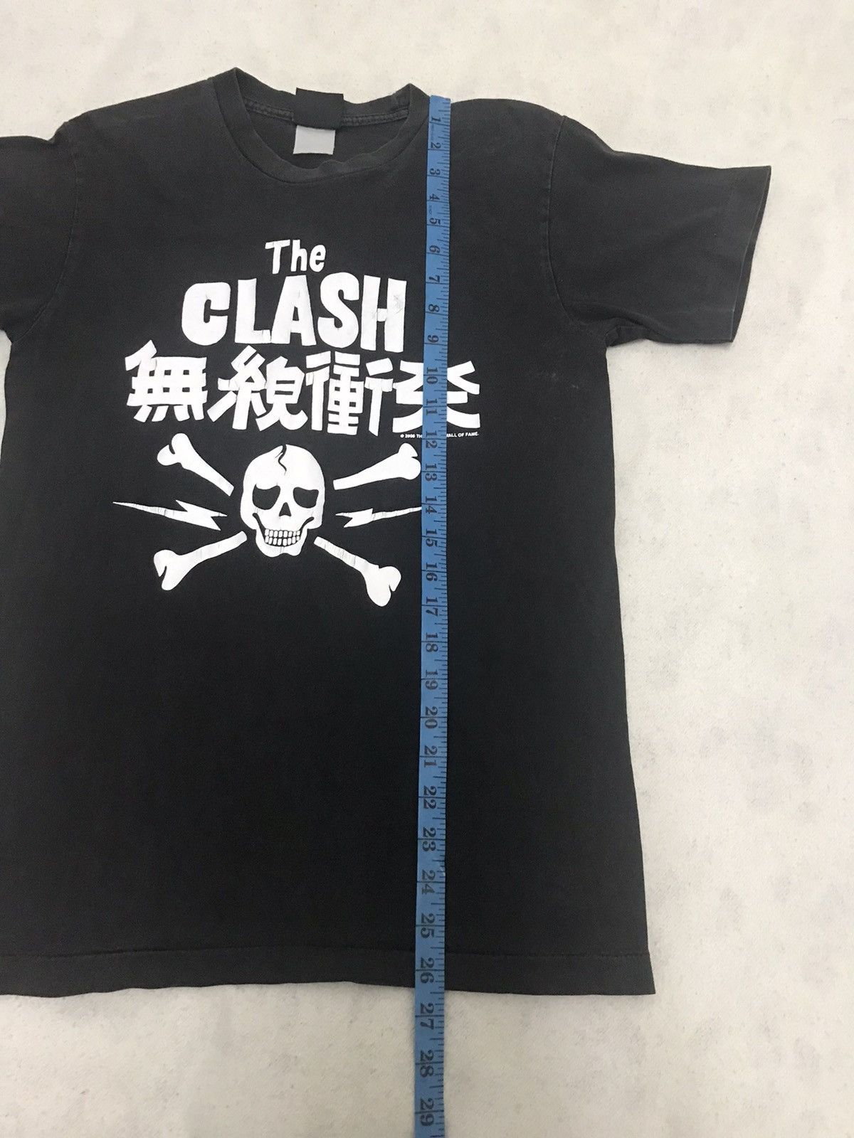 Band Tees × Vintage Vintage The Clash Bootleg Punk Rock Tee Skull Logo Size US S / EU 44-46 / 1 - 9 Thumbnail