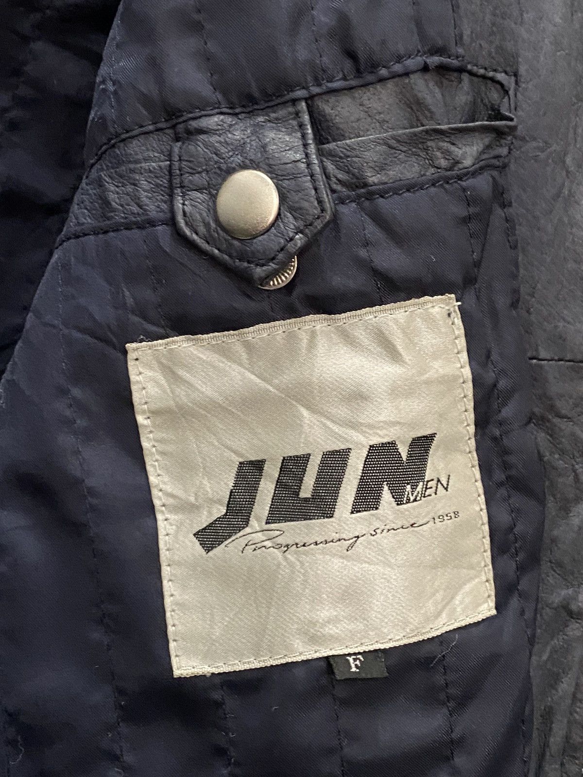 Vintage VINTAGE JUN MEN LEATHER BOMBER JACKET Size US L / EU 52-54 / 3 - 9 Thumbnail