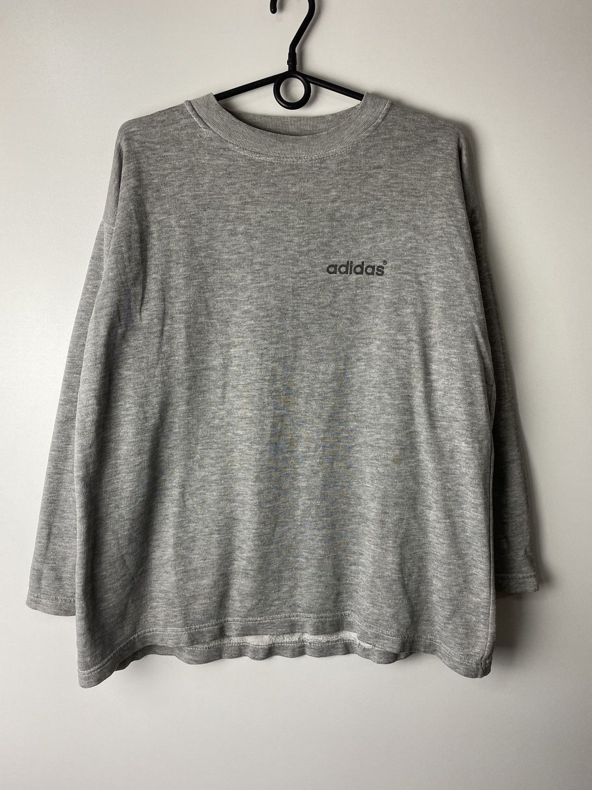 Adidas vintage sweatshirt size S