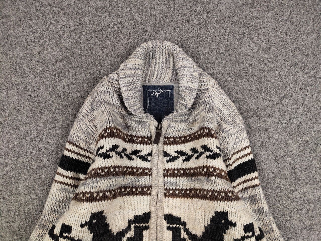 Vintage 90's Cable Knit Wool Animal Pattern Cowichan Sweater