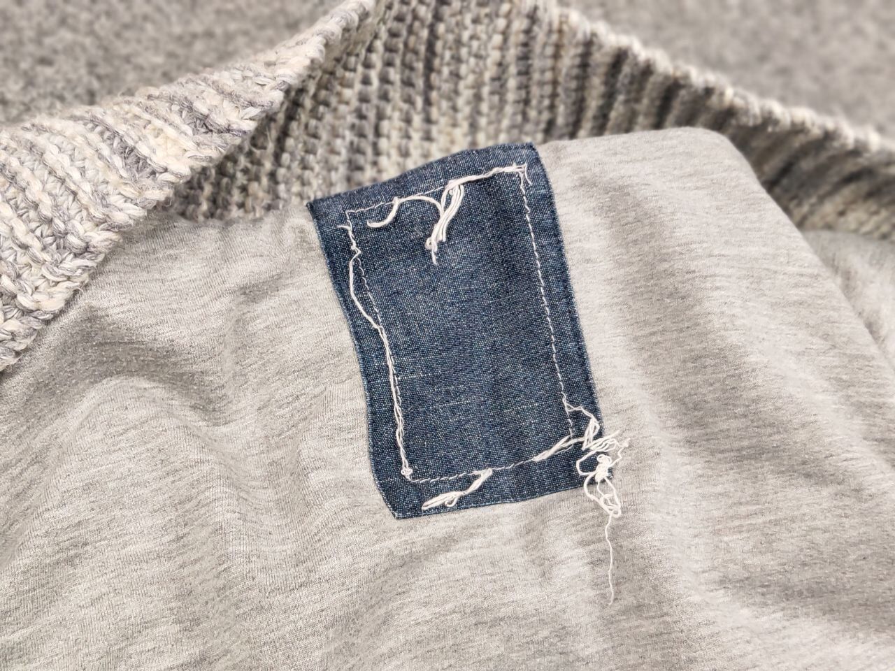 Japanese Brand Vintage 90's Cable Knit Wool Animal Pattern Cowichan Sweater Size US L / EU 52-54 / 3 - 21 Thumbnail