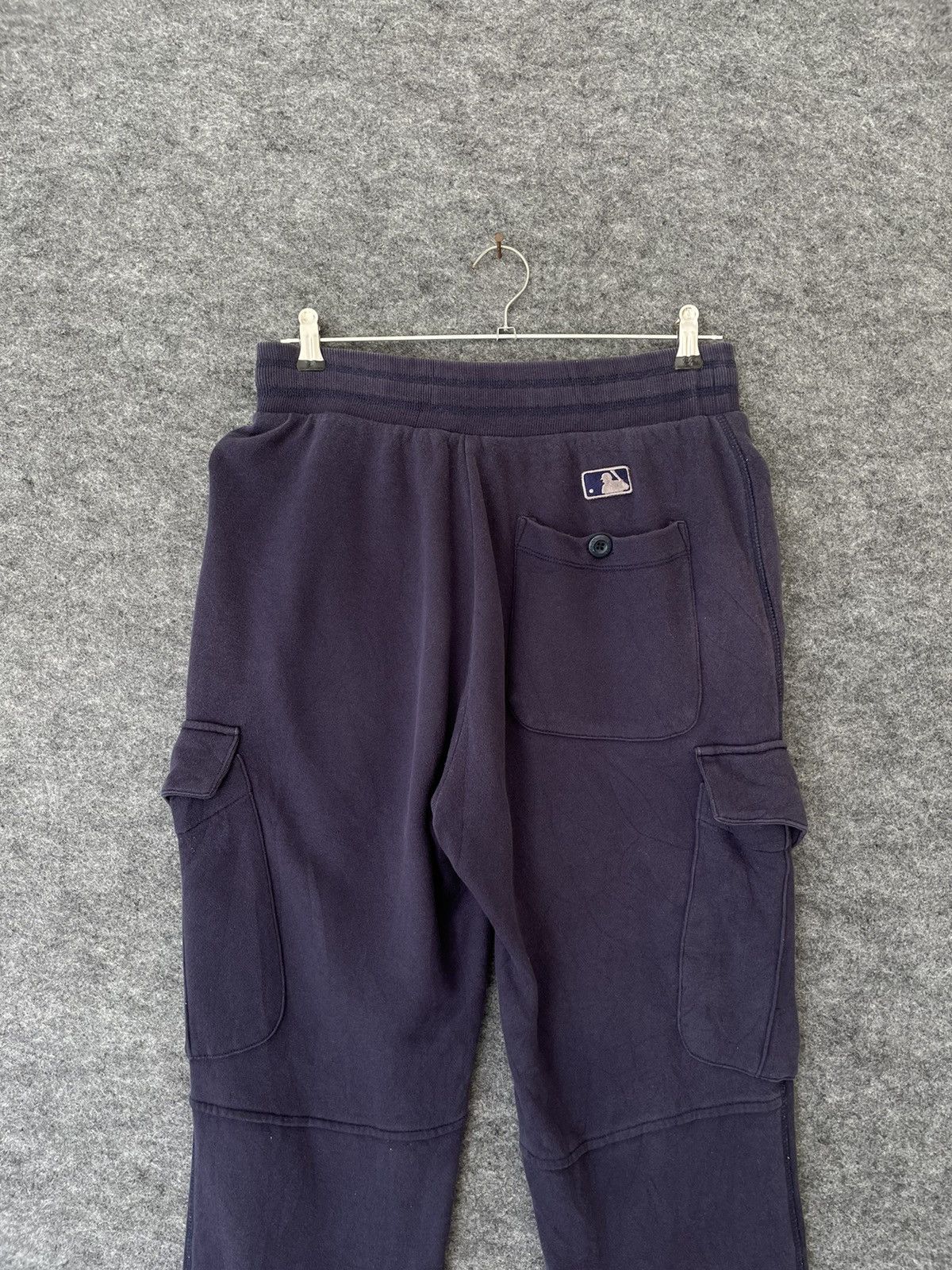 MLB × New York Yankees NEW YORK YANKEES SWEATPANTS Size US 30 / EU 46 - 4 Thumbnail