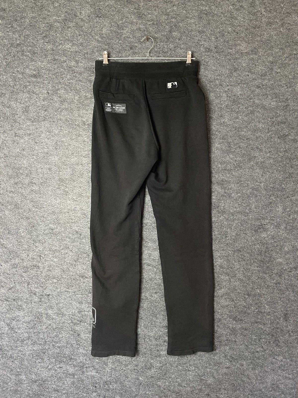 MLB MAJOR LEAGUE BASEBALL SWEATPANTS Size US 30 / EU 46 - 3 Thumbnail