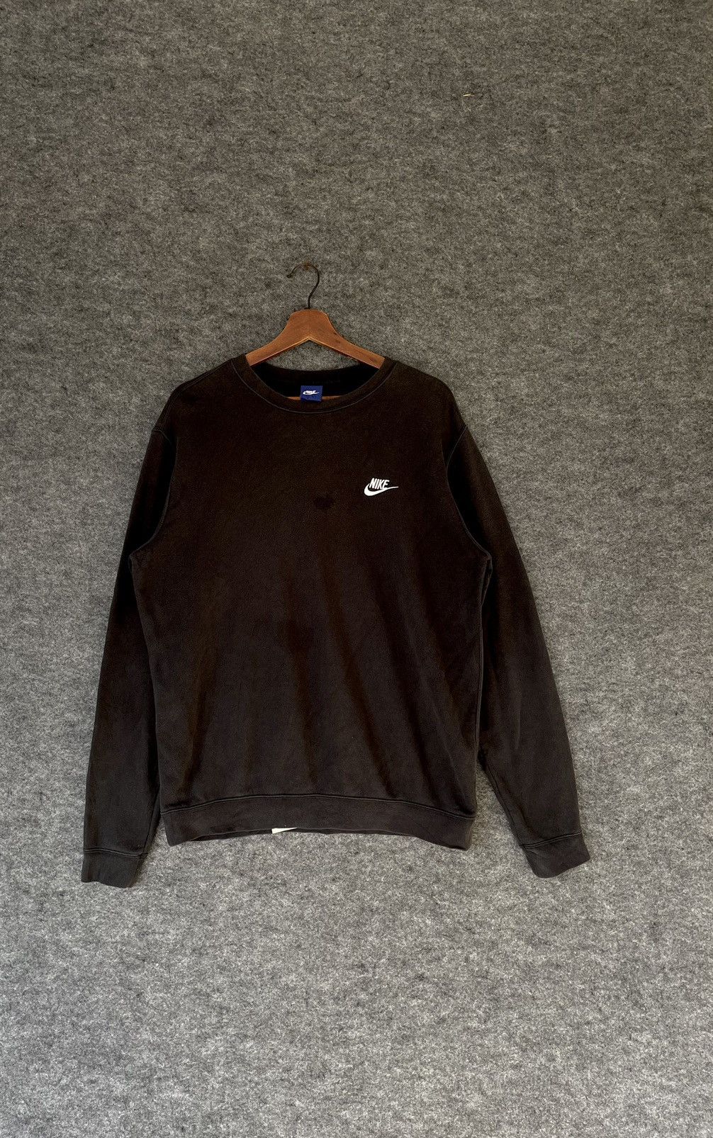 Nike NIKE SMALL SWOOSH SWEATSHIRT Size US XL / EU 56 / 4 - 1 Thumbnail