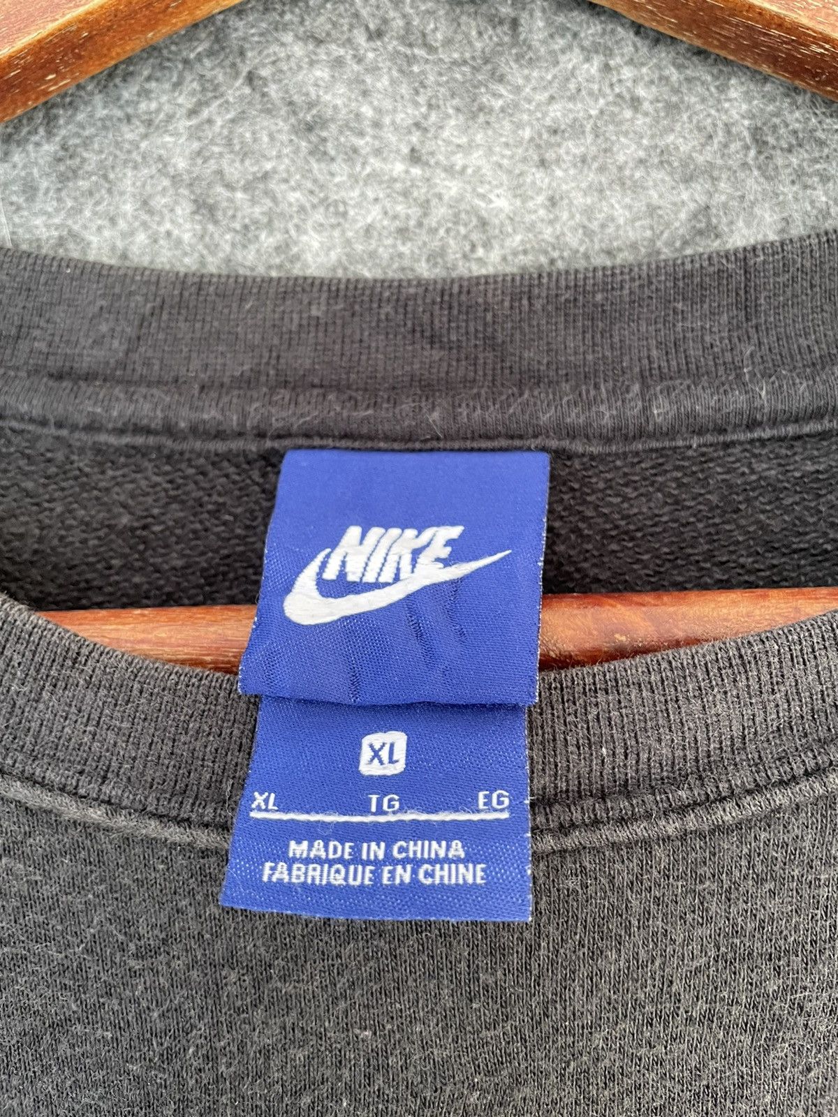 Nike NIKE SMALL SWOOSH SWEATSHIRT Size US XL / EU 56 / 4 - 5 Thumbnail