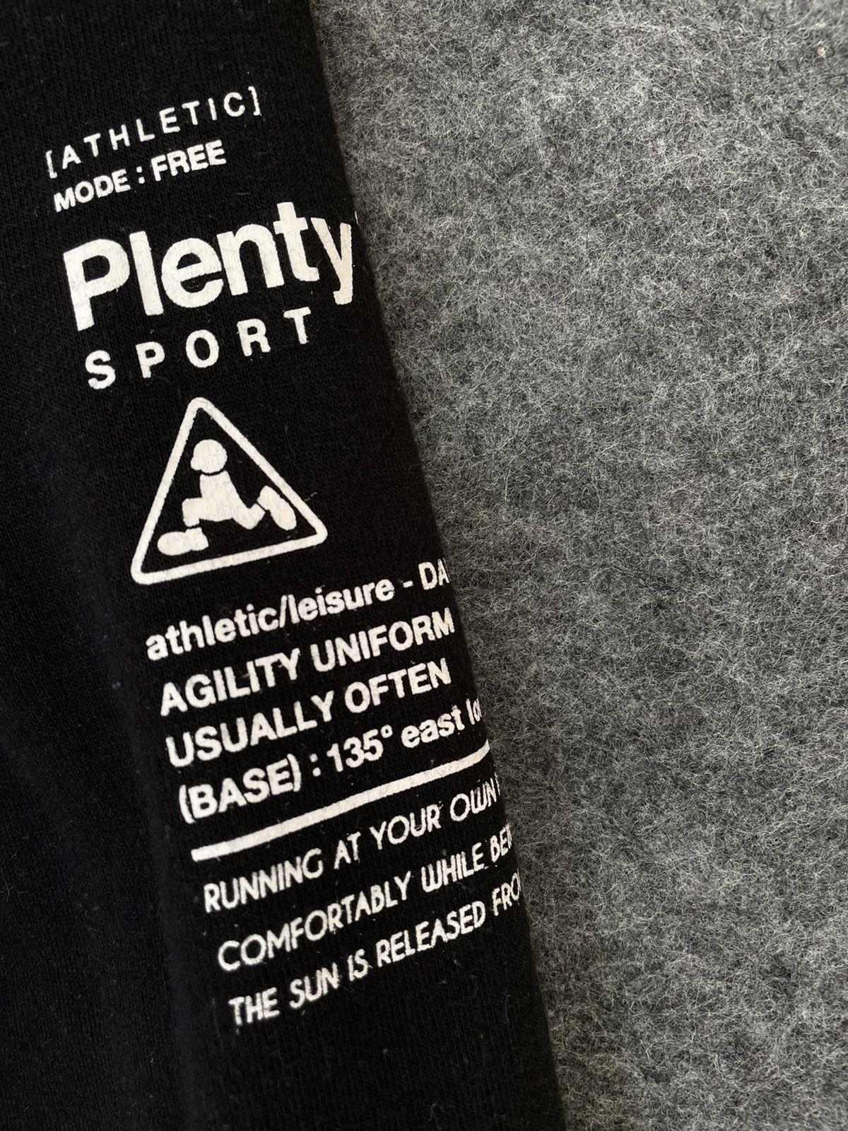 Vintage PLENTY TOUGH SPORTS HOODIE Size US M / EU 48-50 / 2 - 4 Thumbnail