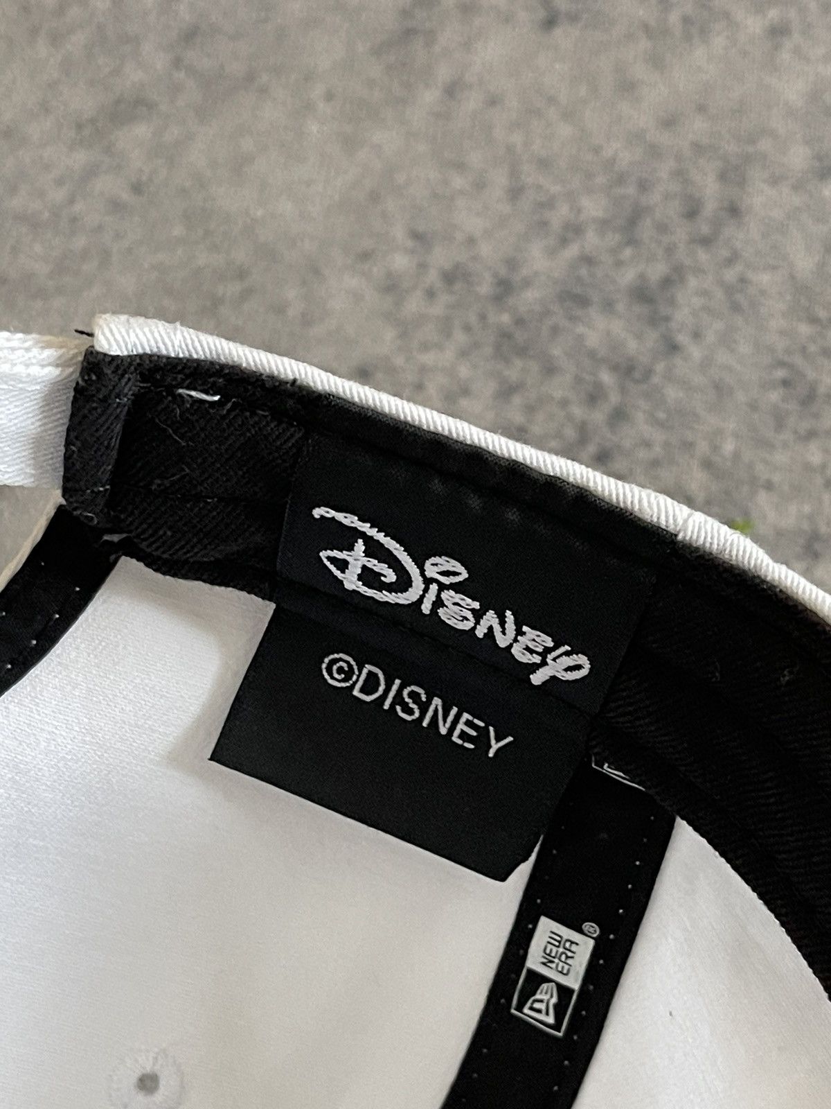 Disney Vintage New Era Disney Mickey Mouse Hat Curve Brim Size ONE SIZE - 11 Thumbnail