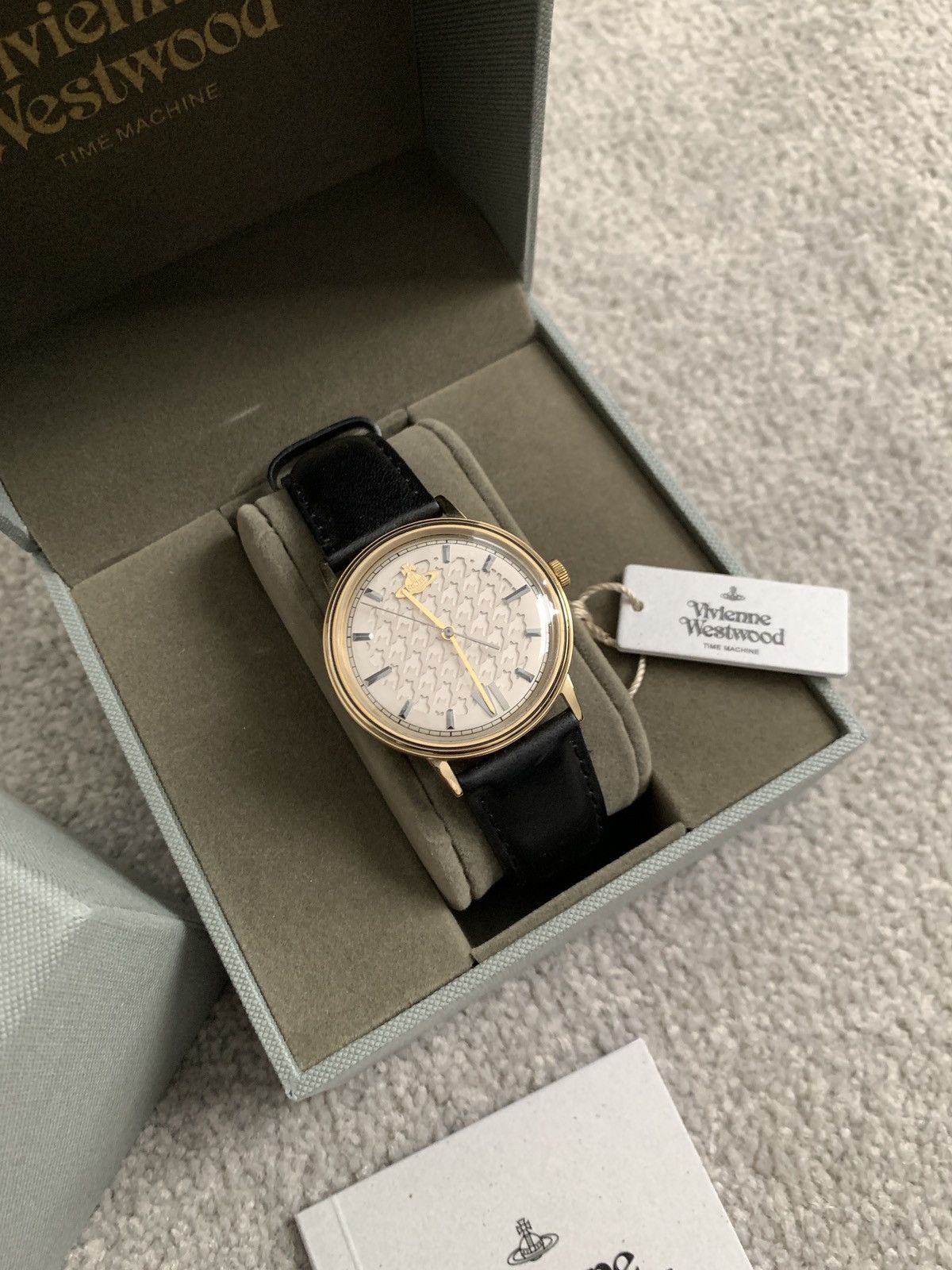 Vintage × Vivienne Westwood 🔥 Vivienne Westwood Turnmill Gold Detail Dial Watch 🔥 Size ONE SIZE - 1 Thumbnail