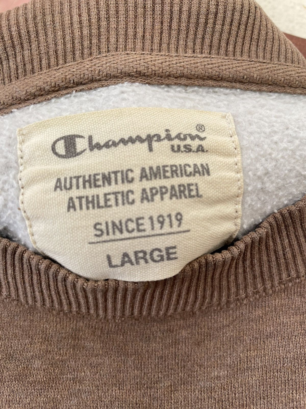Champion VINTAGE CHAMPION SMALL LOGO SWEATSHIRT Size US L / EU 52-54 / 3 - 9 Thumbnail