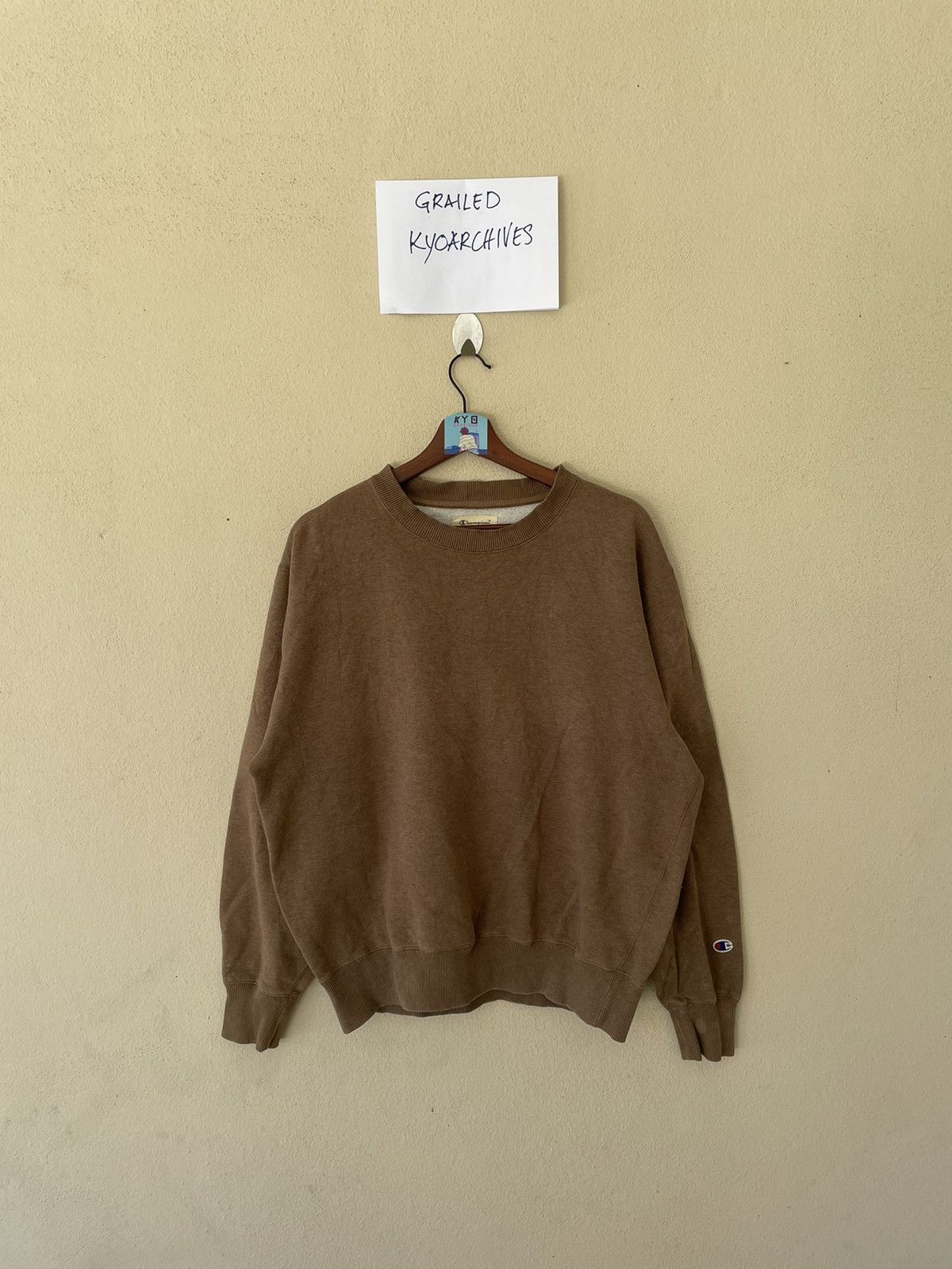 Champion VINTAGE CHAMPION SMALL LOGO SWEATSHIRT Size US L / EU 52-54 / 3 - 1 Thumbnail