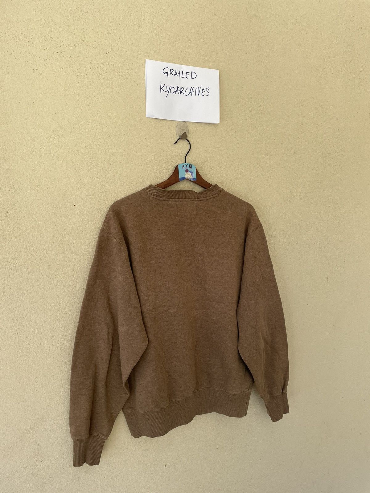 Champion VINTAGE CHAMPION SMALL LOGO SWEATSHIRT Size US L / EU 52-54 / 3 - 6 Thumbnail