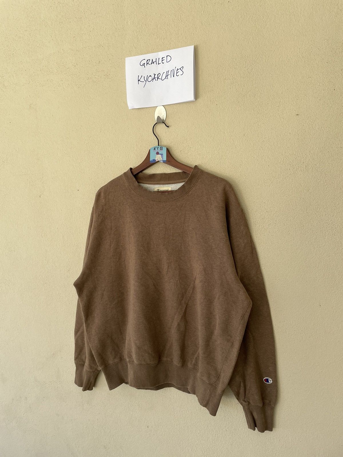 Champion VINTAGE CHAMPION SMALL LOGO SWEATSHIRT Size US L / EU 52-54 / 3 - 3 Thumbnail