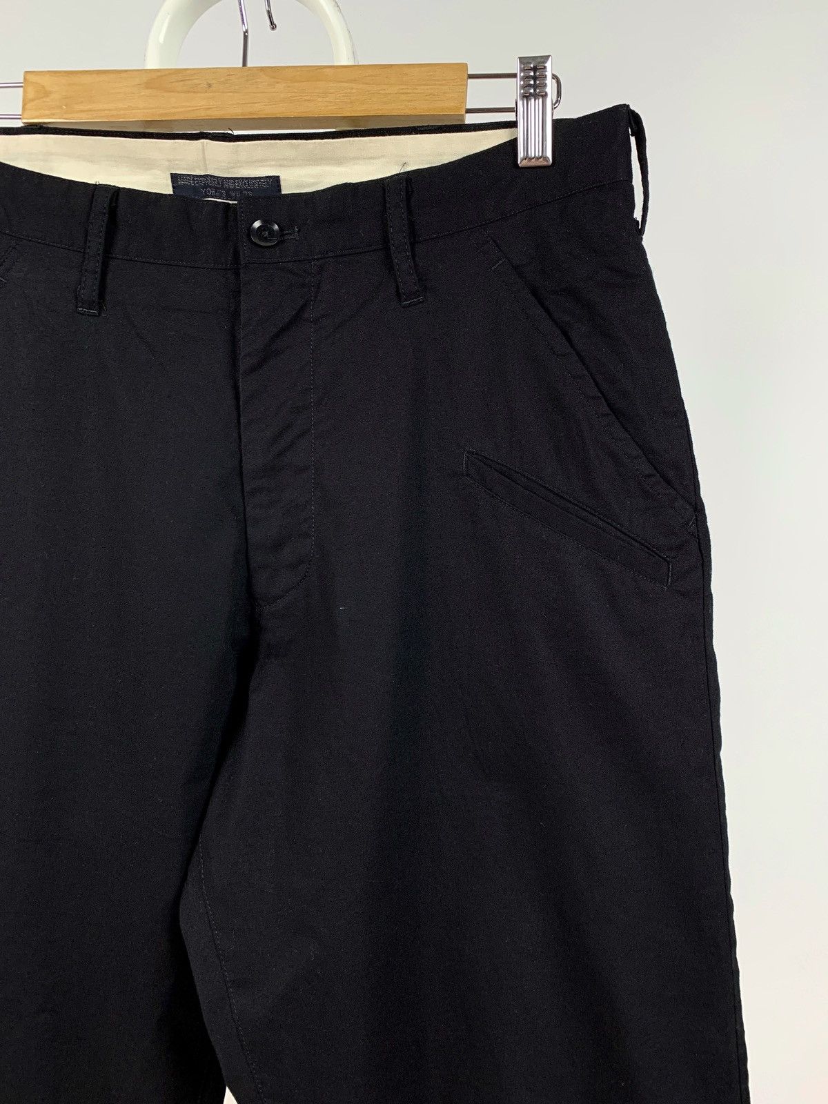 Yohji Yamamoto Yohji Yamamoto Cropped Regulation Black Pants Size US 30 / EU 46 - 13 Thumbnail