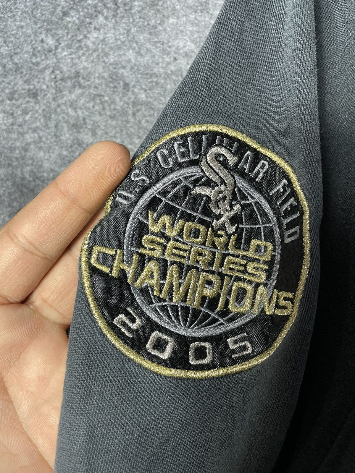 MLB MAJOR LEAGUE BASEBALL 2005 CHAMPIONSHIP HOODIE Size US L / EU 52-54 / 3 - 5 Thumbnail
