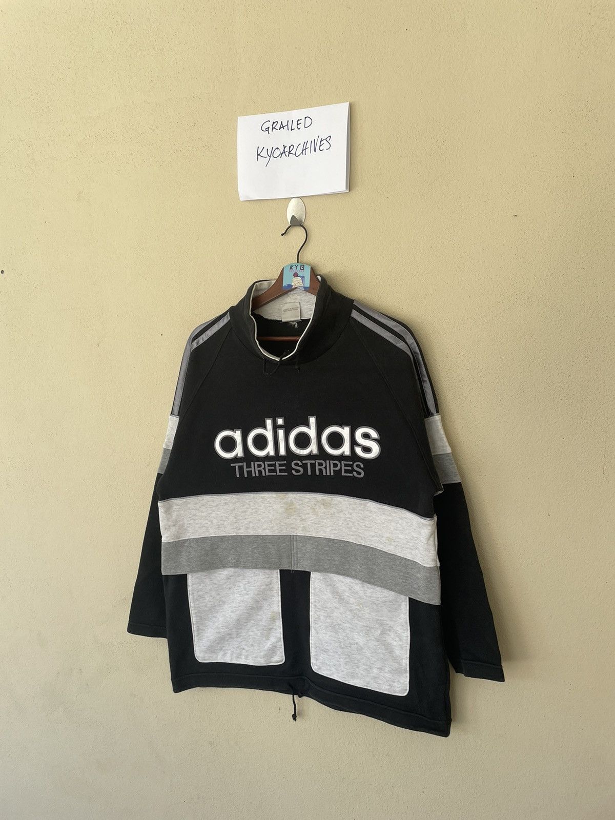 Adidas × Vintage VINTAGE ADIDAS BIG LOGO SWEATSHIRT Size US M / EU 48-50 / 2 - 2 Thumbnail