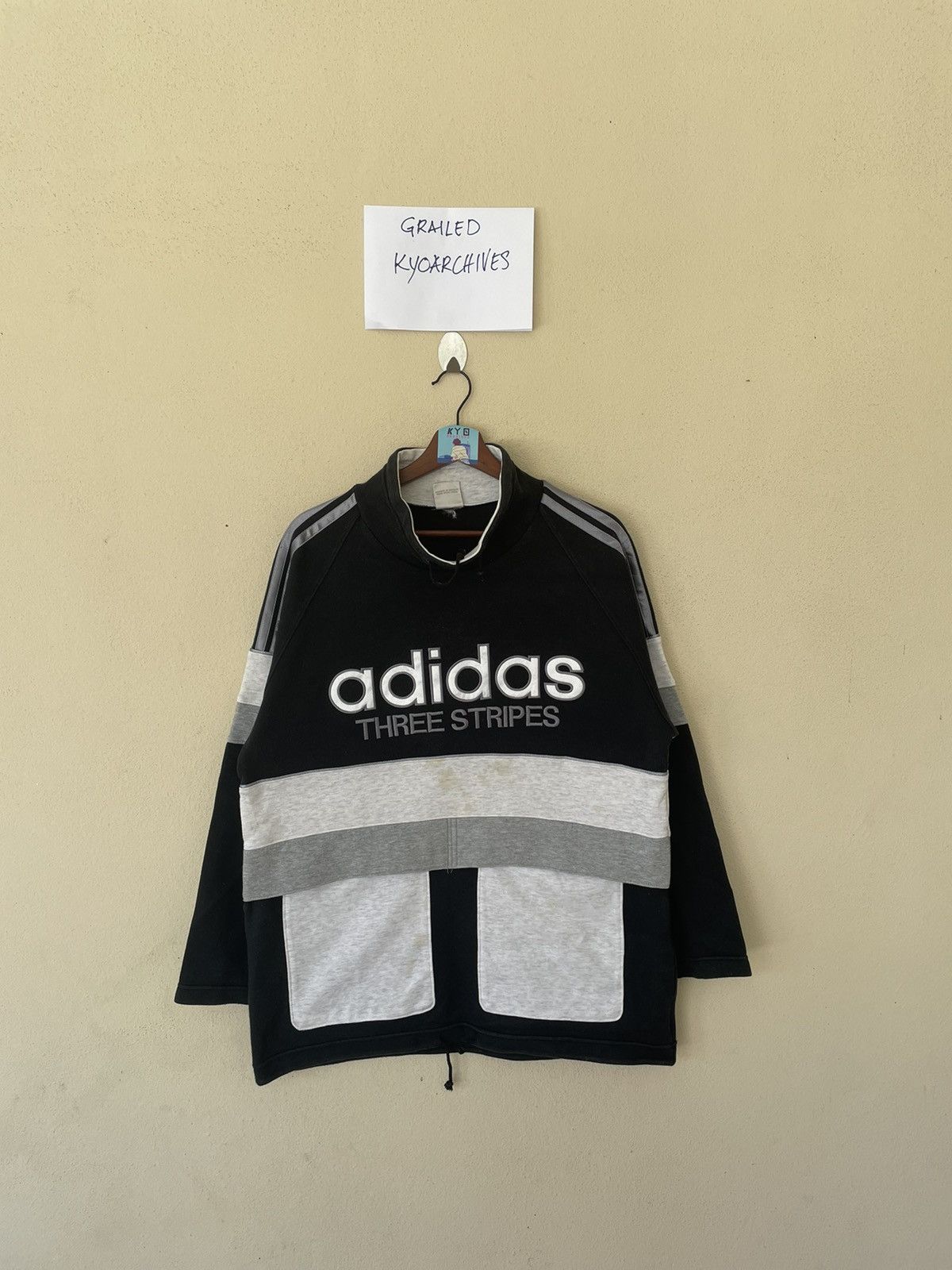 Adidas × Vintage VINTAGE ADIDAS BIG LOGO SWEATSHIRT Size US M / EU 48-50 / 2 - 1 Thumbnail