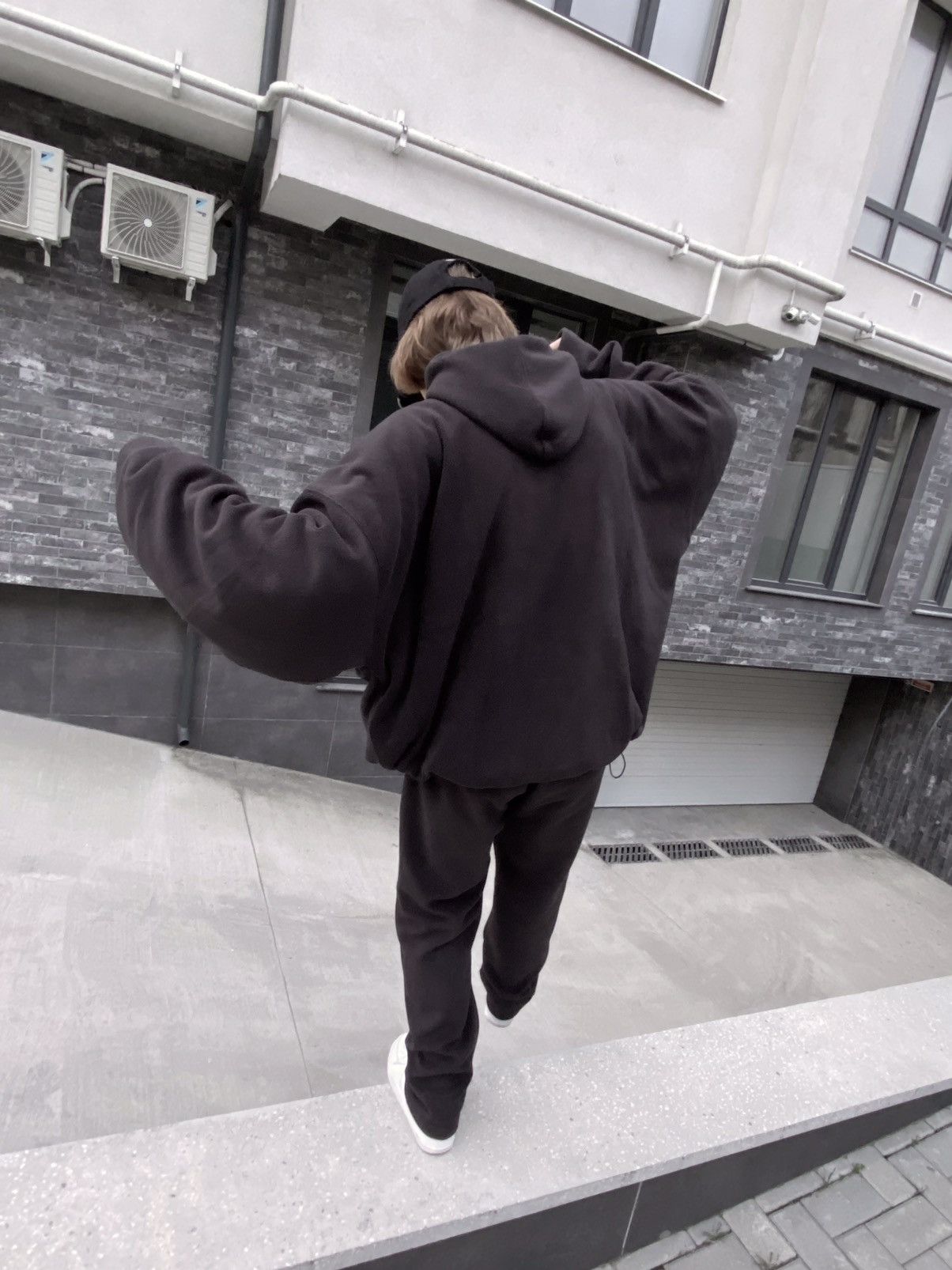 Gap × Yeezy Yeezy Gap Polar Fleece Padded Hoodie by Balenciaga Size US M / EU 48-50 / 2 - 7 Thumbnail