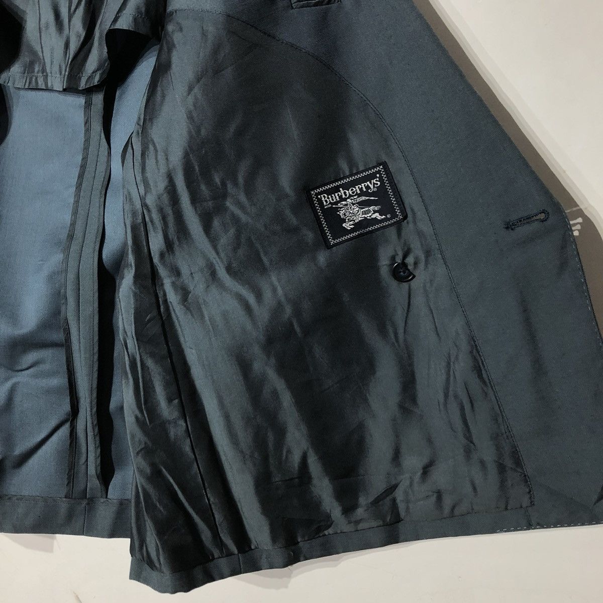 Burberry VINTAGE BURBERRYS DOUBLE BREAST Size US M / EU 48-50 / 2 - 9 Thumbnail