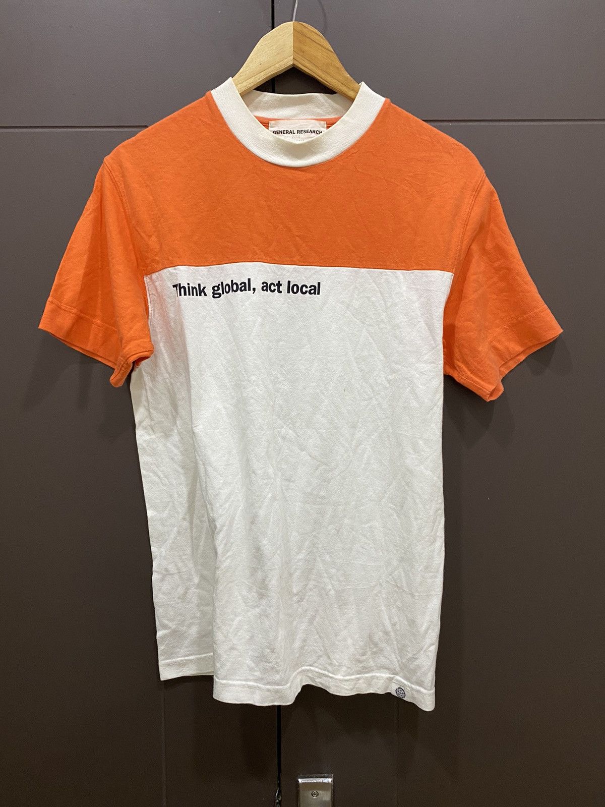 General Research SS00 "Think Global, Act Local" Tee Size US M / EU 48-50 / 2 - 9 Thumbnail