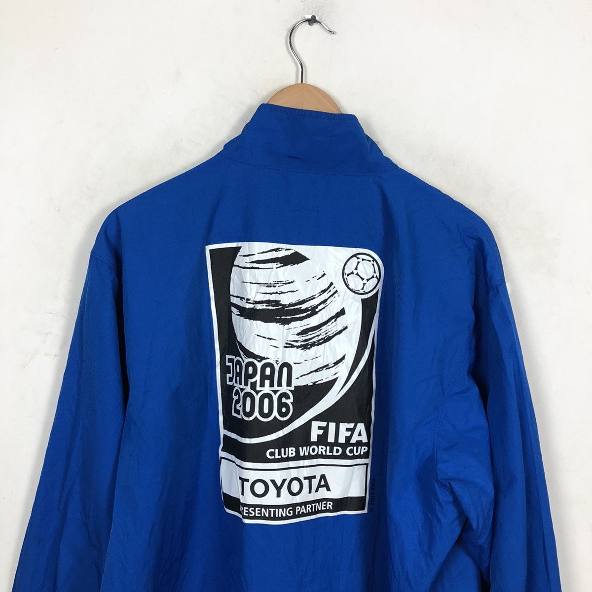 Adidas VINTAGE 06' FIFA WORLD CUP JAPAN ADIDAS TOYOTA BIG LOGO Size US M / EU 48-50 / 2 - 8 Thumbnail