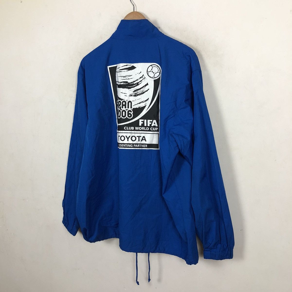 Adidas VINTAGE 06' FIFA WORLD CUP JAPAN ADIDAS TOYOTA BIG LOGO Size US M / EU 48-50 / 2 - 7 Thumbnail
