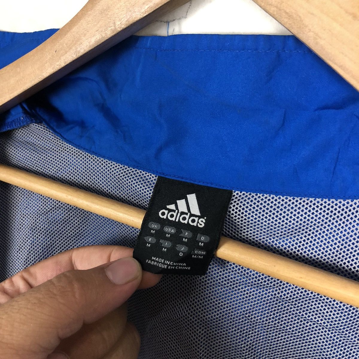 Adidas VINTAGE 06' FIFA WORLD CUP JAPAN ADIDAS TOYOTA BIG LOGO Size US M / EU 48-50 / 2 - 12 Thumbnail