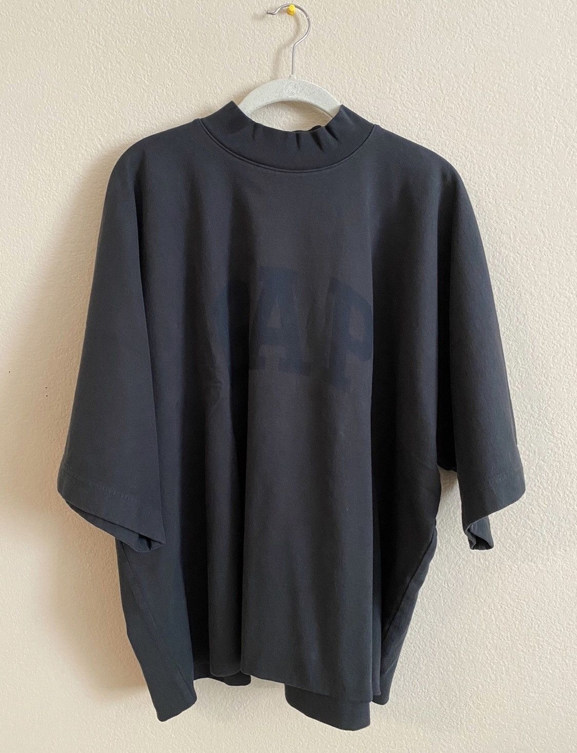 Gap × Yeezy Yeezy Gap Dove No Seam Tee by Balenciaga Size US L / EU 52-54 / 3 - 6 Thumbnail